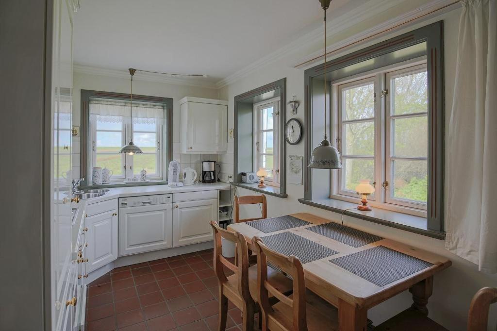 Villa Reethus Jan à Husum  Extérieur photo